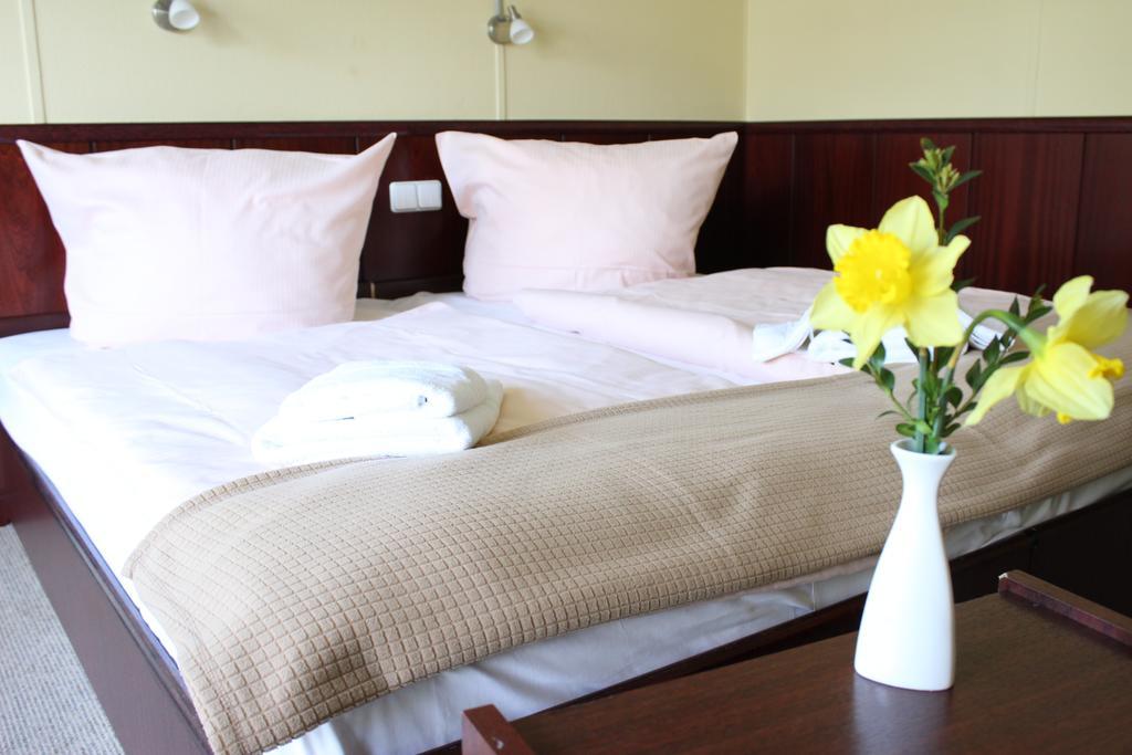 Hotel Dresden Domizil Bilik gambar