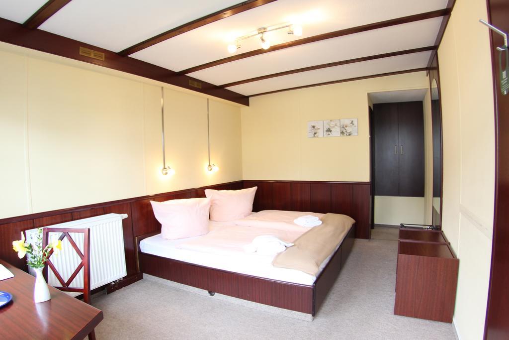 Hotel Dresden Domizil Bilik gambar
