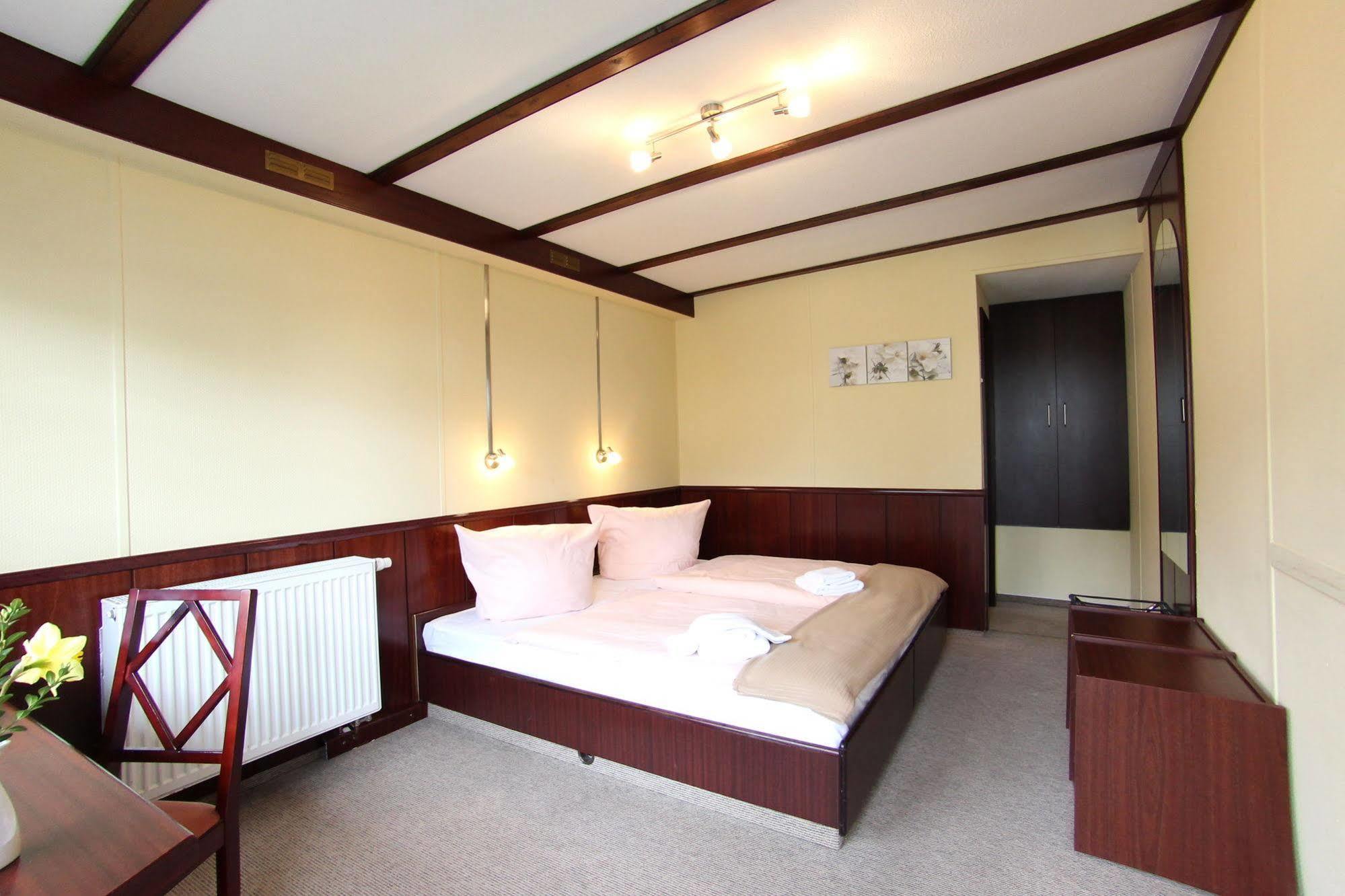 Hotel Dresden Domizil Luaran gambar